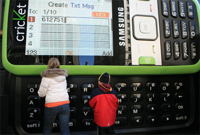 http://samiye.ru/files/samiy-bolshoy-sotoviy-telefon.jpg